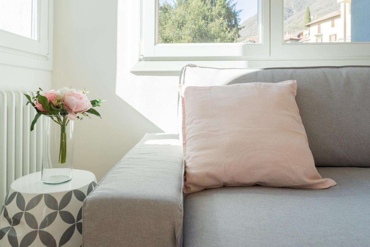 Lovely Corner In The Heart Of The Lake By Rent All Como Buitenkant foto