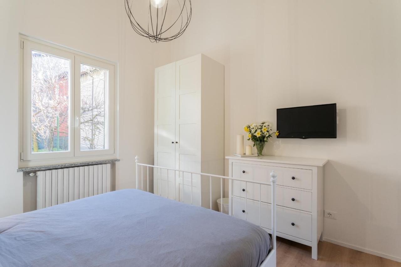 Lovely Corner In The Heart Of The Lake By Rent All Como Buitenkant foto